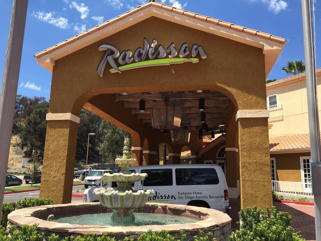 Radisson Hotel San Diego Rancho Bernardo Exterior foto